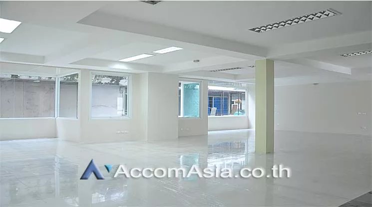 7  Office Space For Sale in Silom ,Bangkok BTS Sala Daeng AA13163